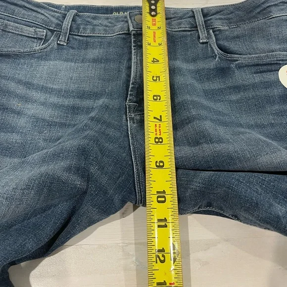 NEW Old Navy Rockstar Ankle Jeans Frayed Hem Mid-Rise Denim Blue Women's Size 14 - Picture 8 of 10